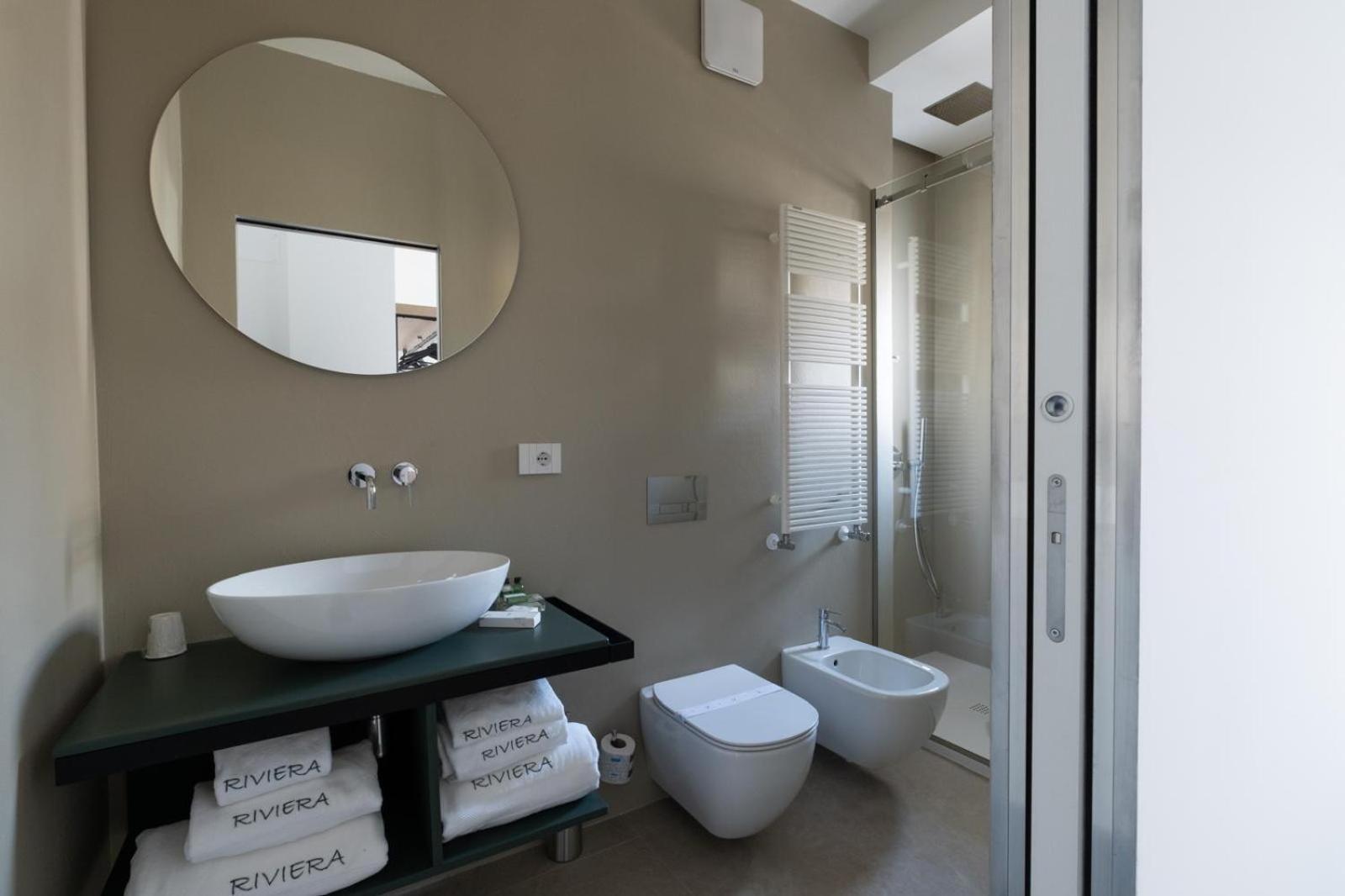 Riviera Apulian Rooms Bari Esterno foto